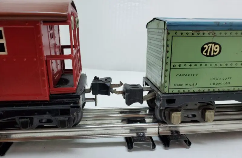 Coupler Adapter - STD & O Ga Lionel Latch/ Box to Latch/Box (1/4" difference in height) - 2 Pack - Image 2