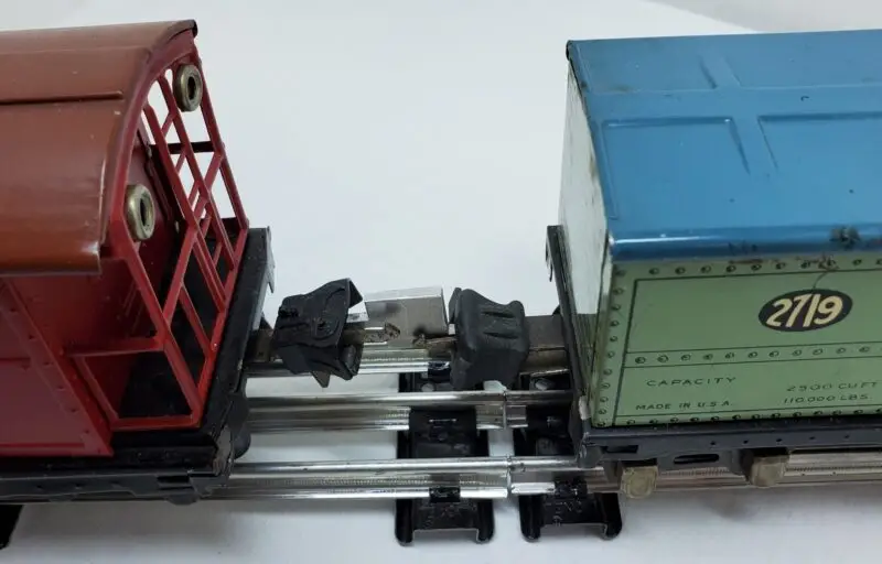 Coupler Adapter - STD & O Ga Lionel Latch/ Box to Latch/Box (1/4" difference in height) - 2 Pack - Image 5