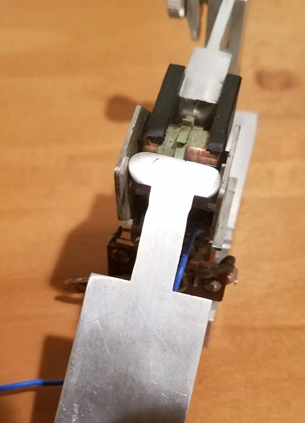 E Unit Station with Breaker Bar - STD & O gauge - Image 5