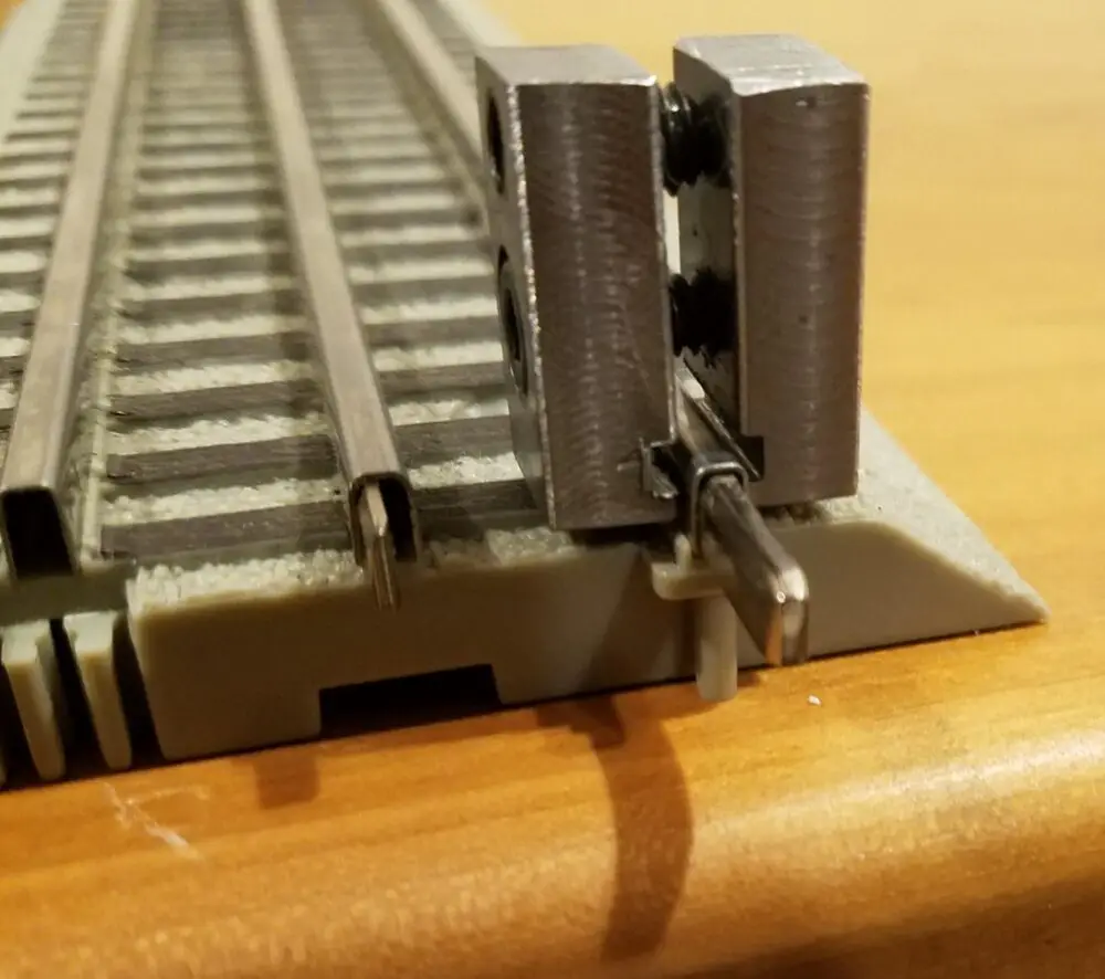 Track Pin Crimper - O gauge - Image 4