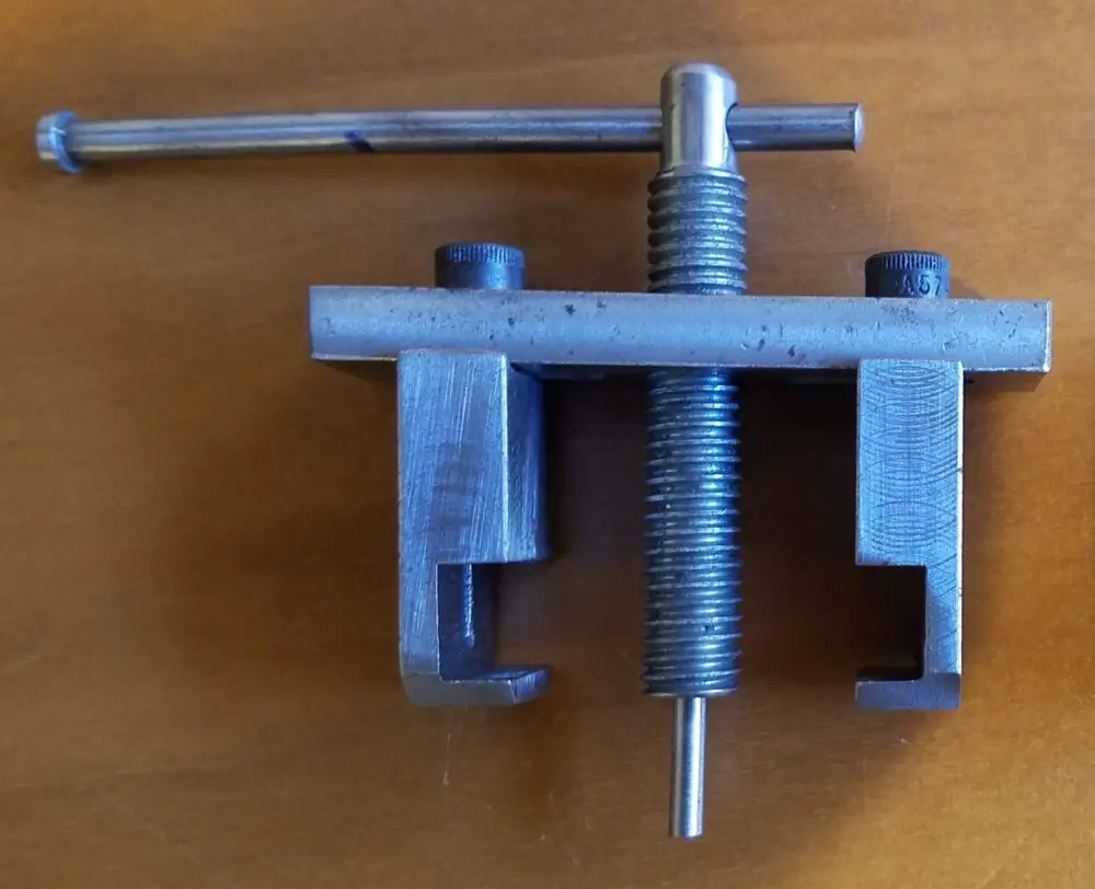 REPLACEMENT Standard Duty Jaws - Large Gauge Wheel Puller - Image 2