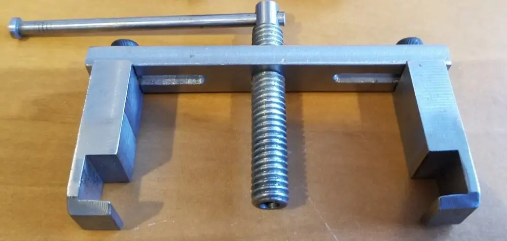 Standard Gauge CrossBar - Large Gauge Wheel Puller - Image 7