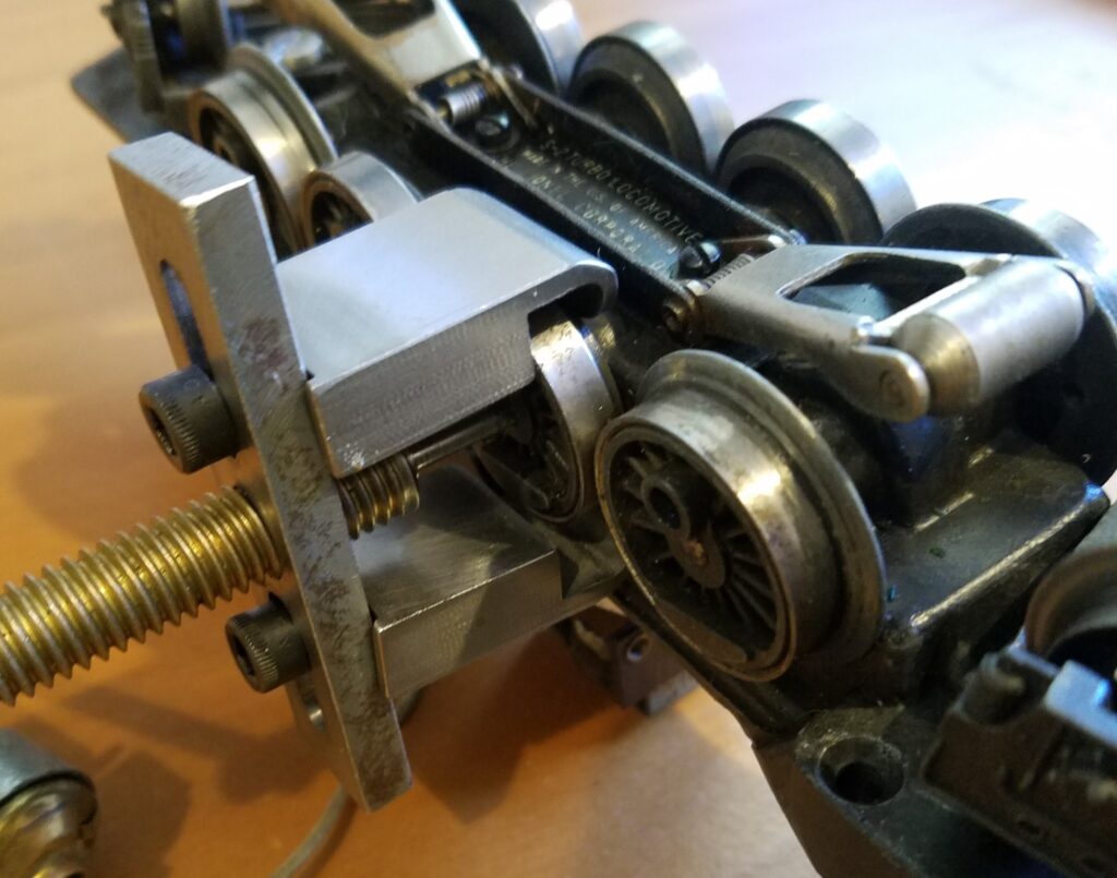 Large Gauge Wheel Puller w/ Special Duty Jaws O gauge PE Design