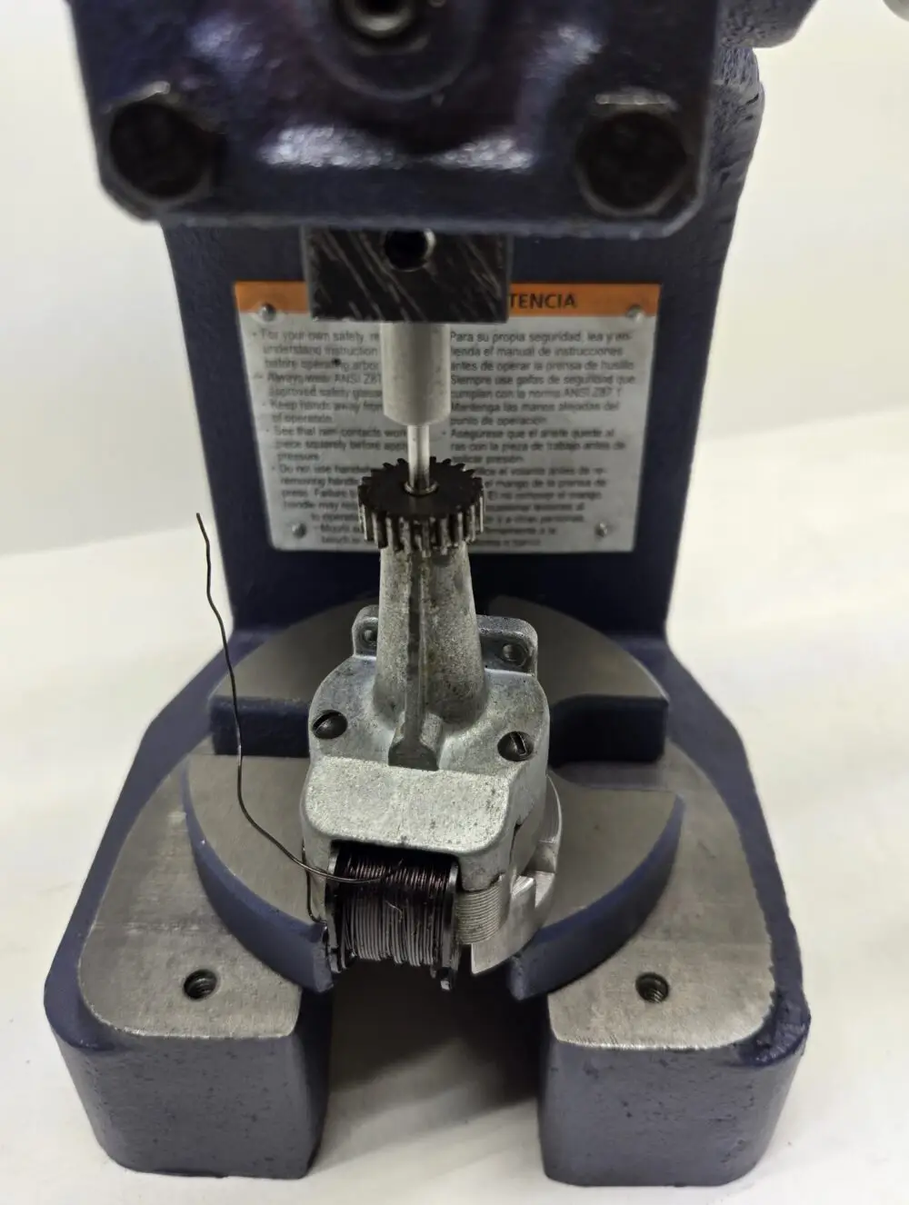 Lionel Horizontal Motor Press Cup set - Image 2